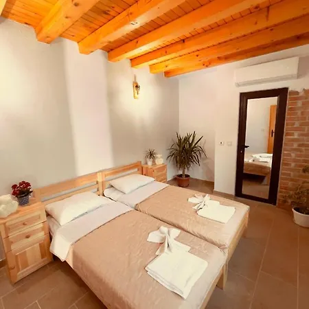 на мечка Konukevi *