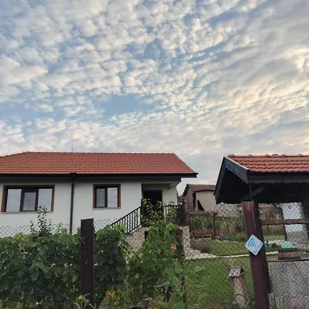 Pensión на мечка Oborishte