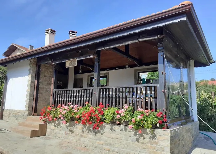 ゲストハウス на мечка Oborishte